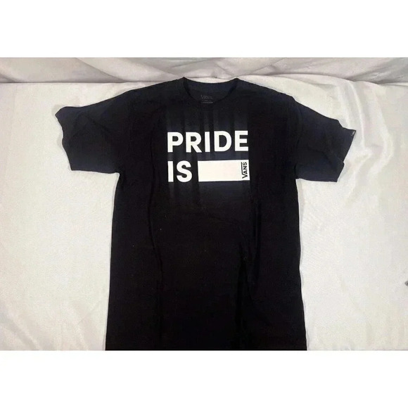 Vans Shirt Men's Medium New Pride Is Love Black Graphic Tee NWOT - Picture 1 of 7